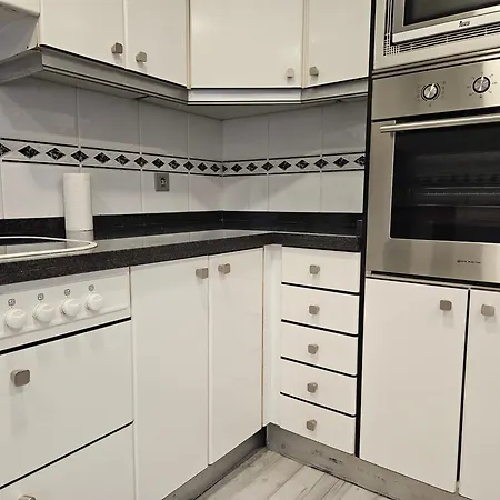 Apartamento R2r - 3 Cerca De La Playa - 127a *