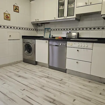 Apartamento R2r - 3 Cerca De La Playa - 127a *